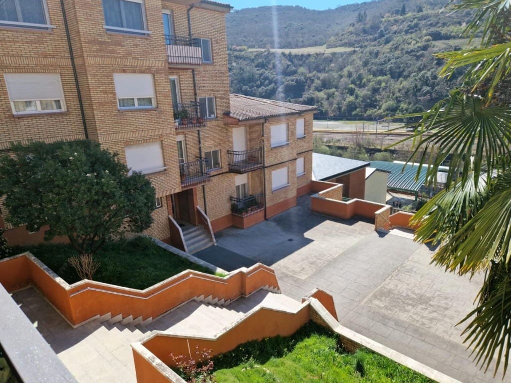 3 soveværelse Lejlighed til salg i Torre del Bierzo - € 45.000 (Ref: 9975037)