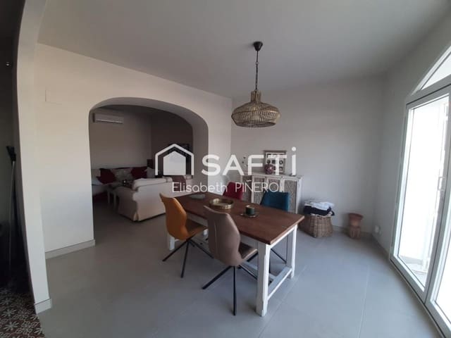 5 soverom Rekkehus til salgs i Zalamea de la Serena med svømmebasseng garasje - € 230 000 (Ref: 9977007)