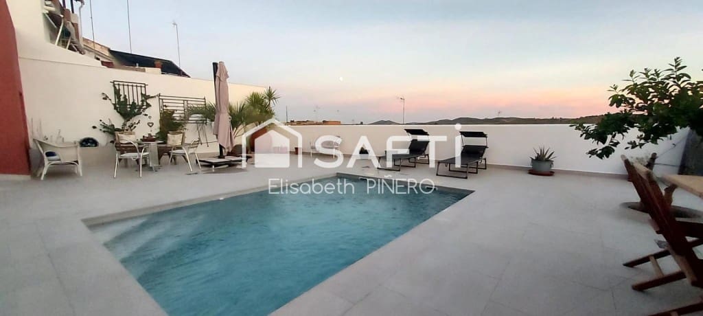 5 soverom Rekkehus til salgs i Zalamea de la Serena med svømmebasseng garasje - € 230 000 (Ref: 9977007)