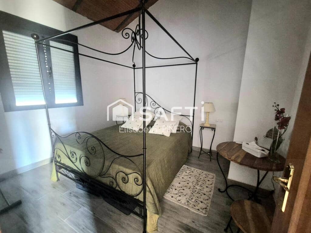 Adosado de 5 habitaciones en Zalamea de la Serena en venta con piscina garaje - 230.000 € (Ref: 9977007)