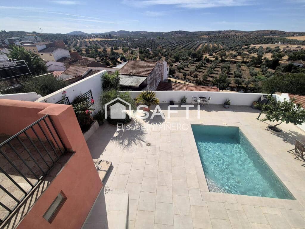 Adosado de 5 habitaciones en Zalamea de la Serena en venta con piscina garaje - 230.000 € (Ref: 9977007)