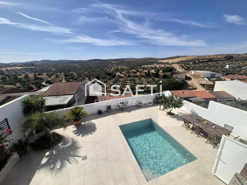 Adosado de 5 habitaciones en Zalamea de la Serena en venta con piscina garaje - 230.000 € (Ref: 9977007)