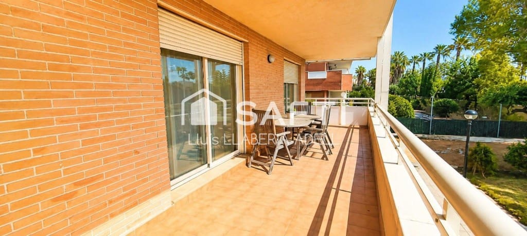 4 soveværelse Lejlighed til salg i Salou med swimmingpool garage - € 348.000 (Ref: 9977015)