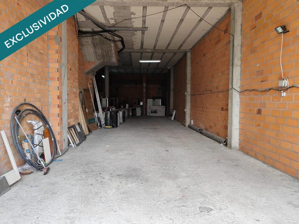 Erhverv til salg i Xinzo de Limia - € 78.000 (Ref: 9978514)