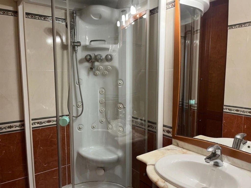 Apartamento de 4 habitaciones en València ciudad en venta - 629.000 € (Ref: 9978515)