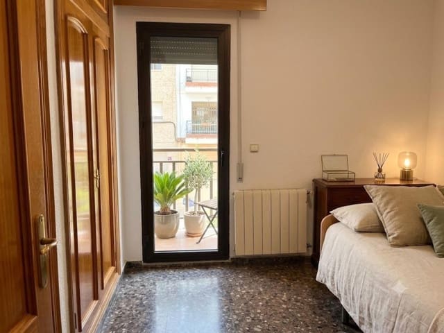 4 sovrum Lägenhet till salu i Trinitat, Valencia stad - 629 000 € (Ref: 9978515)