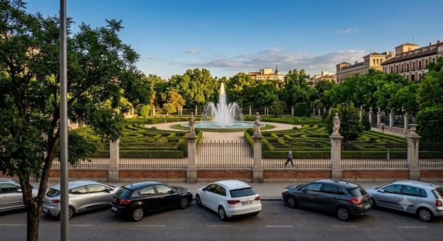 4 sovrum Lägenhet till salu i Trinitat, Valencia stad - 629 000 € (Ref: 9978515)