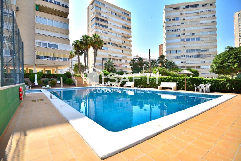 2 bedroom Apartment for sale in Alicante / Alacant city with pool - € 249,000 (Ref: 9983765)