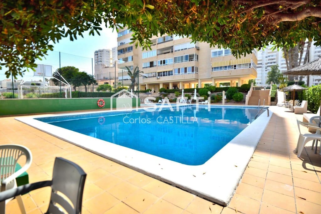 2 bedroom Apartment for sale in Alicante / Alacant city with pool - € 249,000 (Ref: 9983765)
