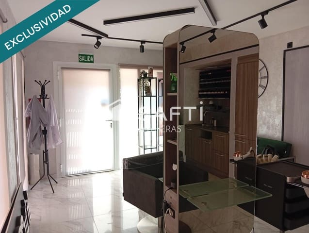 Kommersiell til salgs i Fenals, Lloret de Mar - € 17 000 (Ref: 9983767)