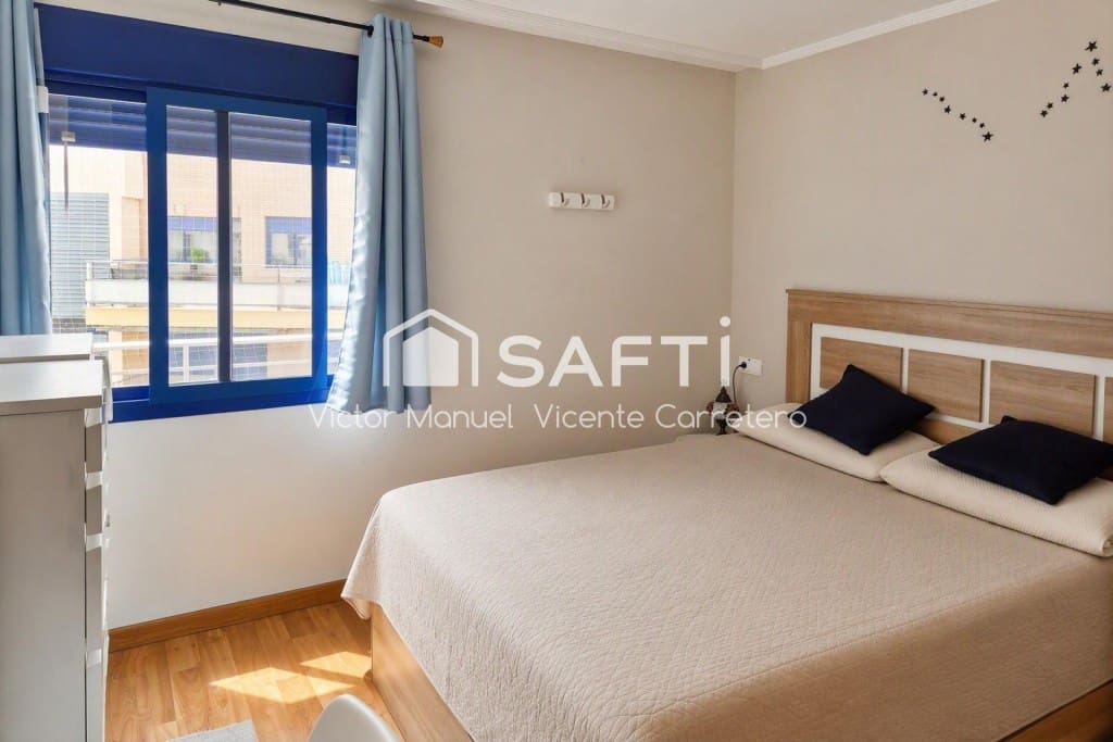 3 makuuhuone Kattohuoneisto myytävänä paikassa Canet d'En Berenguer mukana uima-altaan - 330 000 € (Ref: 9983769)