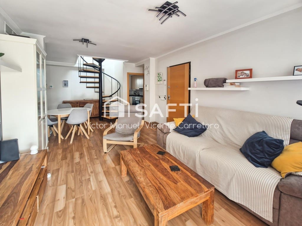 3 makuuhuone Kattohuoneisto myytävänä paikassa Canet d'En Berenguer mukana uima-altaan - 330 000 € (Ref: 9983769)