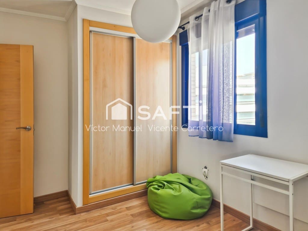 3 makuuhuone Kattohuoneisto myytävänä paikassa Canet d'En Berenguer mukana uima-altaan - 330 000 € (Ref: 9983769)