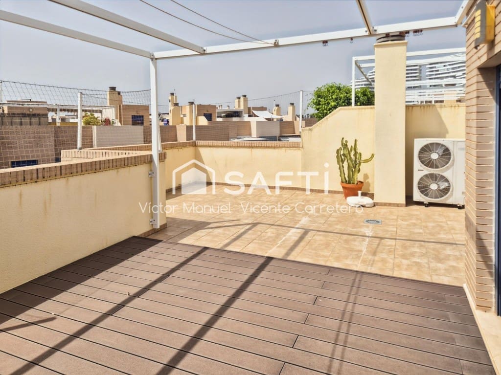 3 makuuhuone Kattohuoneisto myytävänä paikassa Canet d'En Berenguer mukana uima-altaan - 330 000 € (Ref: 9983769)