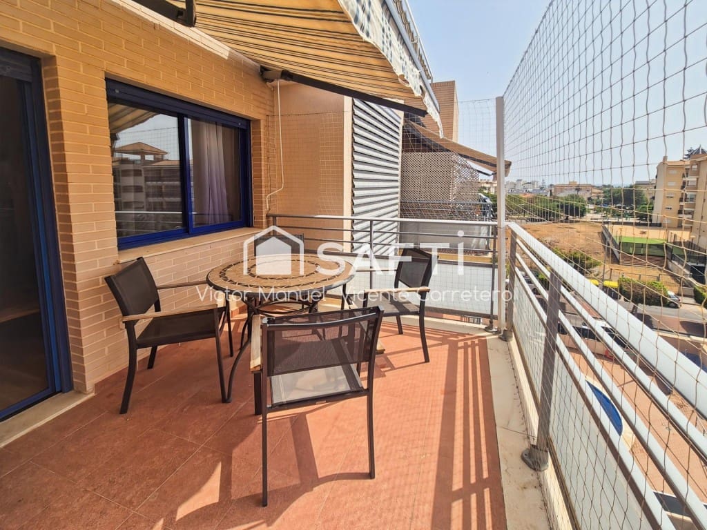 3 makuuhuone Kattohuoneisto myytävänä paikassa Canet d'En Berenguer mukana uima-altaan - 330 000 € (Ref: 9983769)