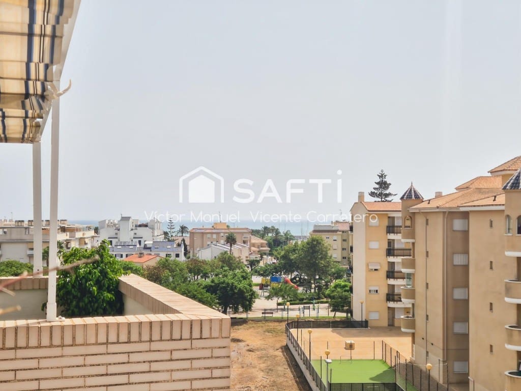 3 makuuhuone Kattohuoneisto myytävänä paikassa Canet d'En Berenguer mukana uima-altaan - 330 000 € (Ref: 9983769)