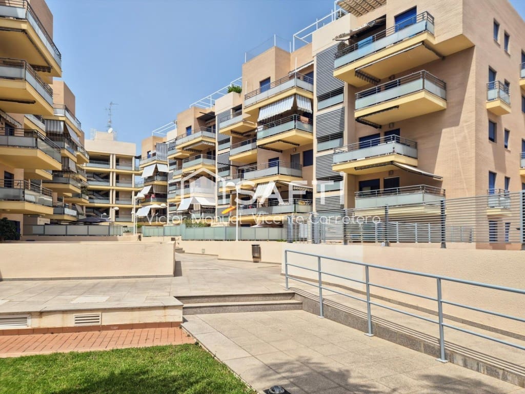 3 makuuhuone Kattohuoneisto myytävänä paikassa Canet d'En Berenguer mukana uima-altaan - 330 000 € (Ref: 9983769)