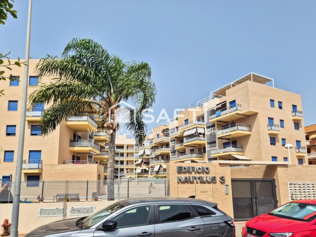 3 makuuhuone Kattohuoneisto myytävänä paikassa Canet d'En Berenguer mukana uima-altaan - 330 000 € (Ref: 9983769)