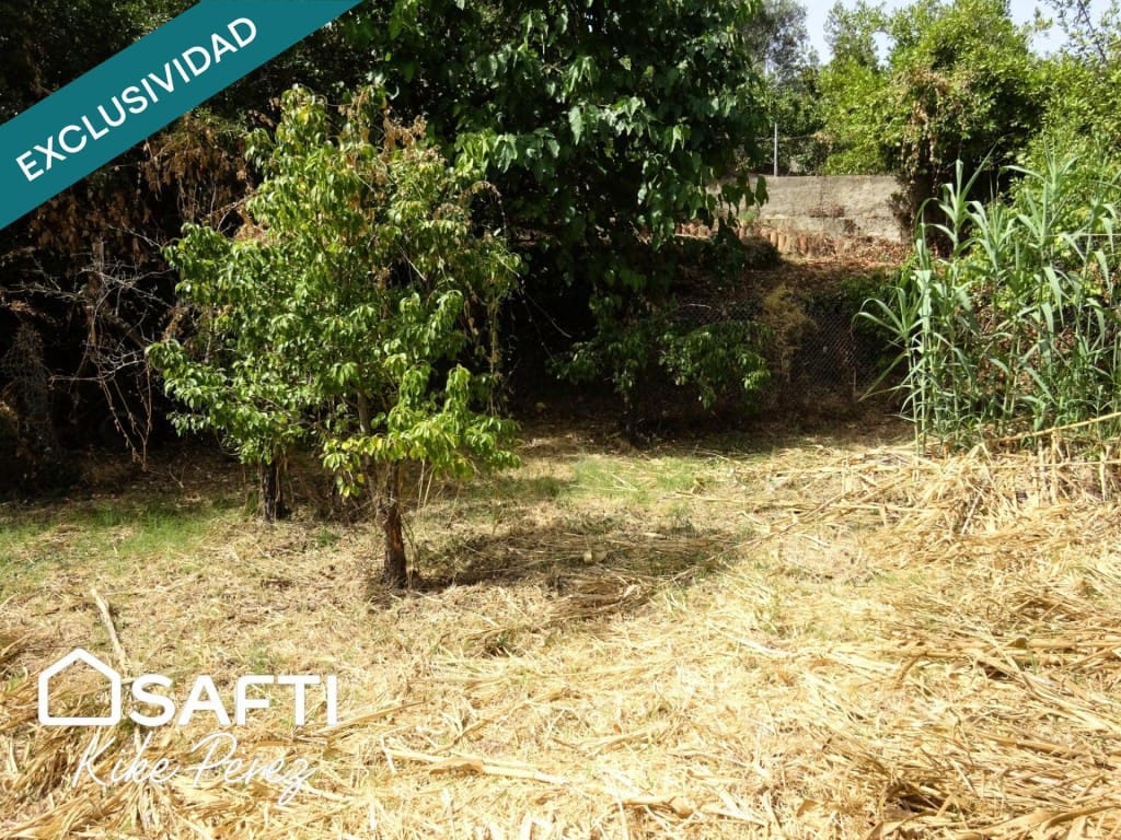 Solar/Parcela en Sant Boi de Llobregat en venta - 205.000 € (Ref: 9983770)