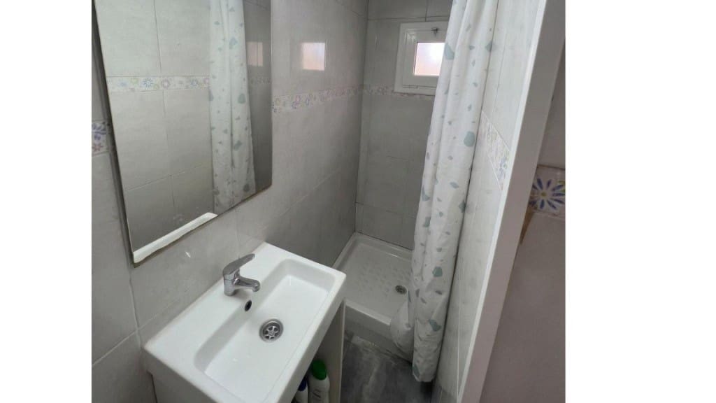 Kontor till salu i L'Hospitalet de Llobregat - 445 000 € (Ref: 9983772)