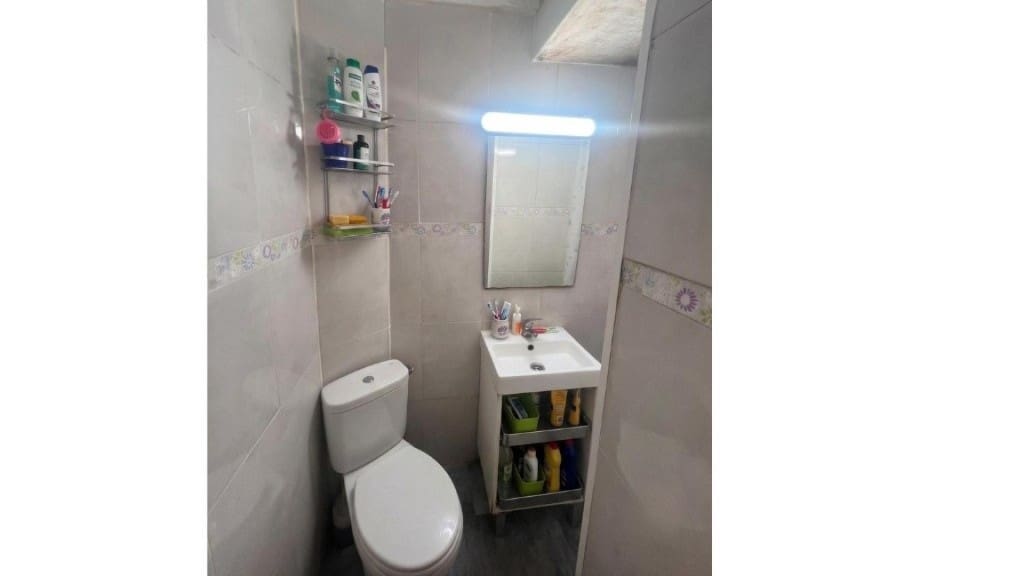 Kontor till salu i L'Hospitalet de Llobregat - 445 000 € (Ref: 9983772)