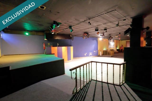 Biuro na sprzedaż w Noceda, Noceda del Bierzo - 110 000 € (Ref: 9983773)