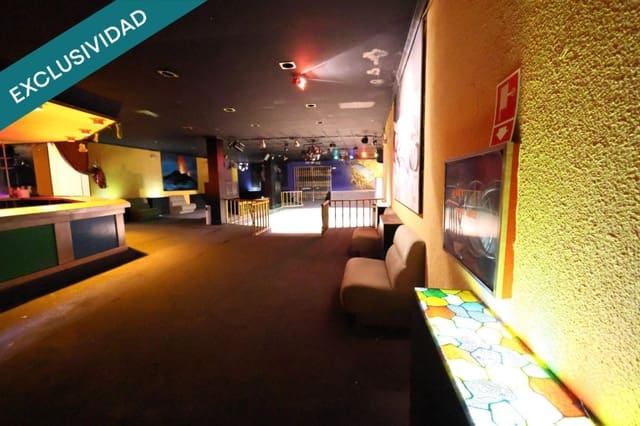 Biuro na sprzedaż w Noceda, Noceda del Bierzo - 110 000 € (Ref: 9983773)