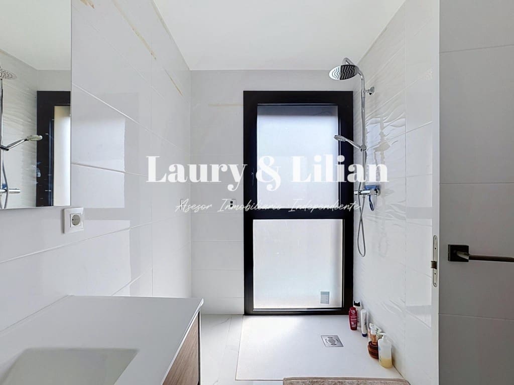 3 soverom Villa til salgs i Roses med garasje - € 437 000 (Ref: 9984576)