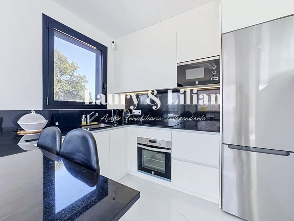 3 soverom Villa til salgs i Roses med garasje - € 437 000 (Ref: 9984576)