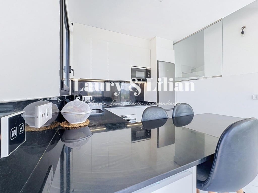 3 soverom Villa til salgs i Roses med garasje - € 437 000 (Ref: 9984576)