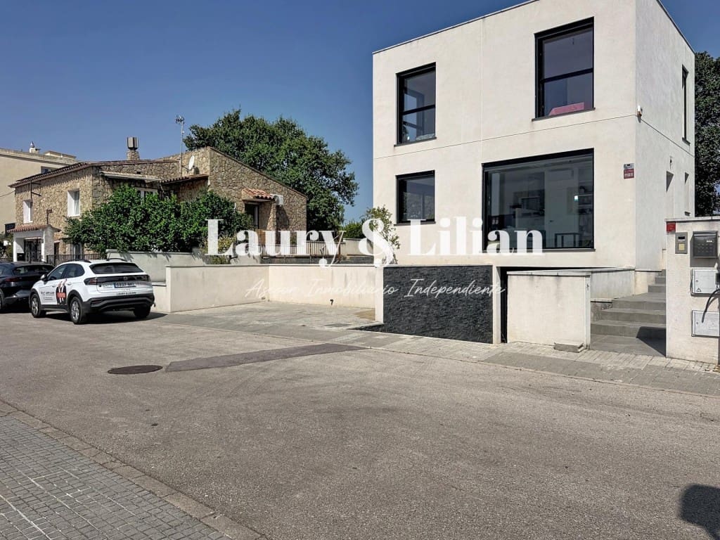 3 soverom Villa til salgs i Roses med garasje - € 437 000 (Ref: 9984576)