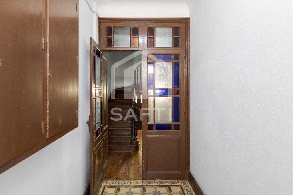 Apartamento de 3 habitaciones en Irun en venta - 210.000 € (Ref: 9984577)
