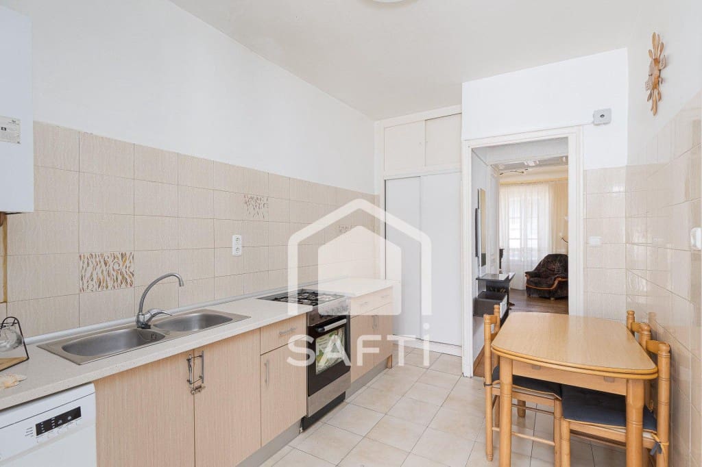 Apartamento de 3 habitaciones en Irun en venta - 210.000 € (Ref: 9984577)