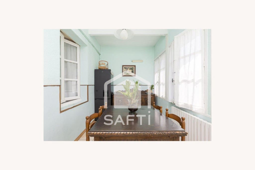 Apartamento de 3 habitaciones en Irun en venta - 210.000 € (Ref: 9984577)