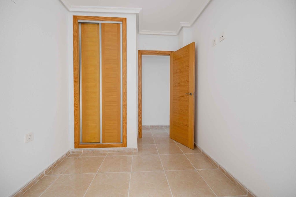3 soverom Leilighet til salgs i San Fulgencio med svømmebasseng - € 180 000 (Ref: 9984583)