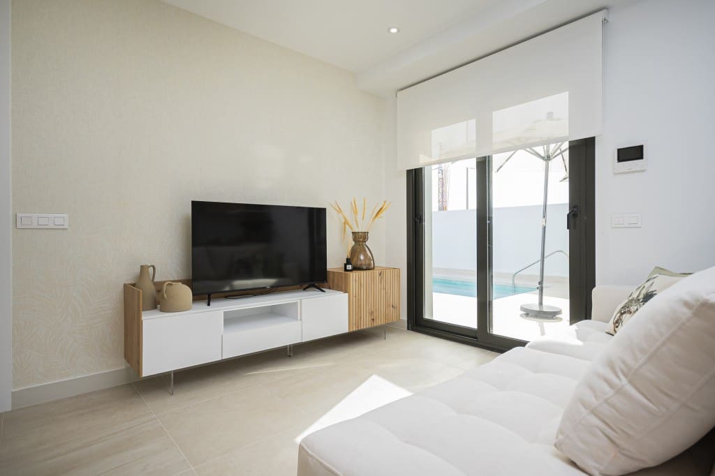 3 soveværelse Rækkehus til salg i Torrevieja med swimmingpool - € 539.000 (Ref: 9984596)