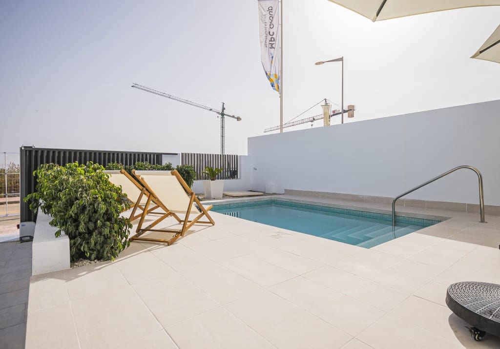 3 soveværelse Rækkehus til salg i Torrevieja med swimmingpool - € 539.000 (Ref: 9984596)