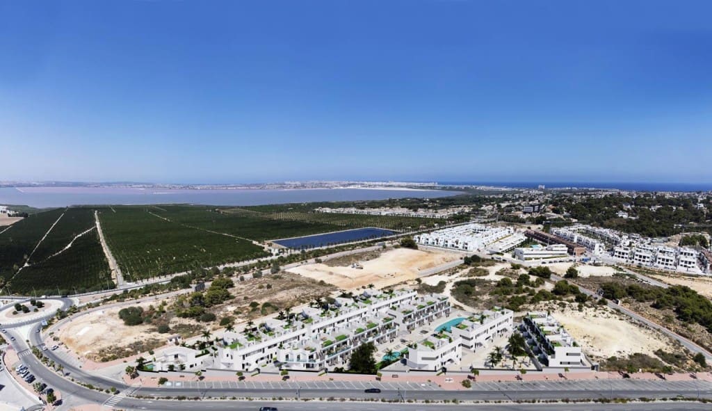 2 soveværelse Penthouse til salg i Torrevieja med swimmingpool - € 330.000 (Ref: 9984597)