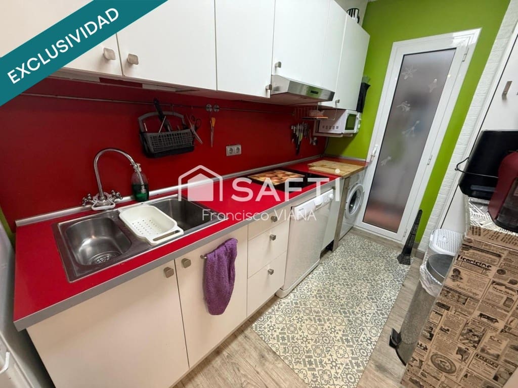 3 bedroom Apartment for sale in Pineda de Mar - € 192,000 (Ref: 9986554)
