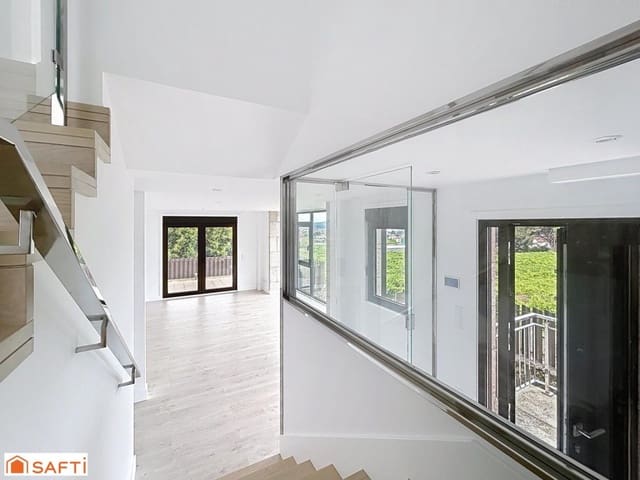 4 slaapkamer Villa te koop in Cambados met garage - € 670.000 (Ref: 9986555)