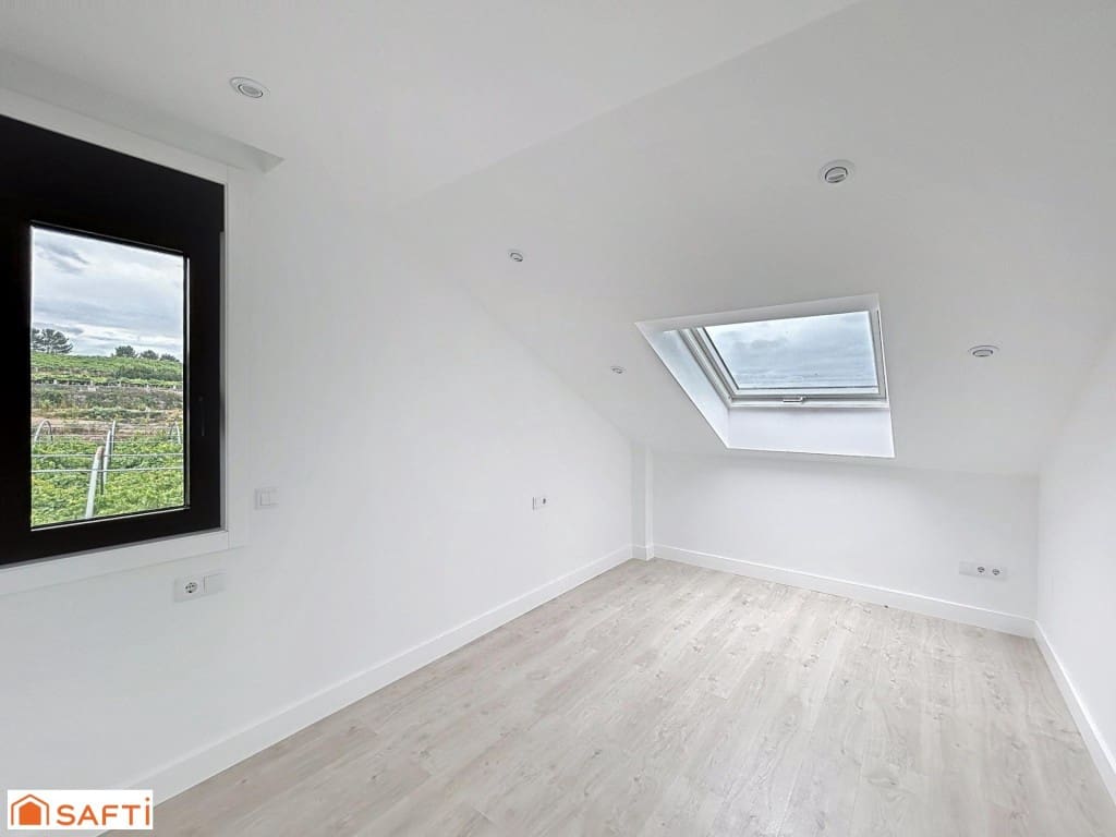 4 chambre Villa/Maison à vendre à Cambados avec garage - 670 000 € (Ref: 9986555)