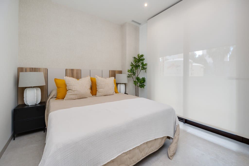 2 bedroom Flat for sale in Guardamar del Segura with pool - € 355,000 (Ref: 9986568)