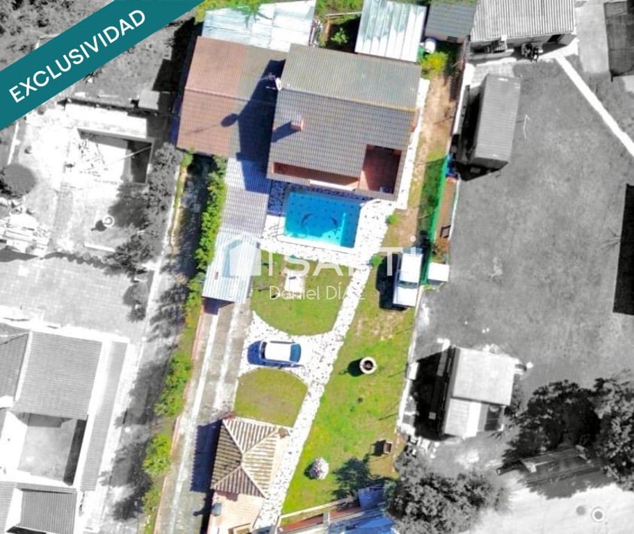 Chalet de 4 habitaciones en Llagostera en venta - 260.000 € (Ref: 9990397)