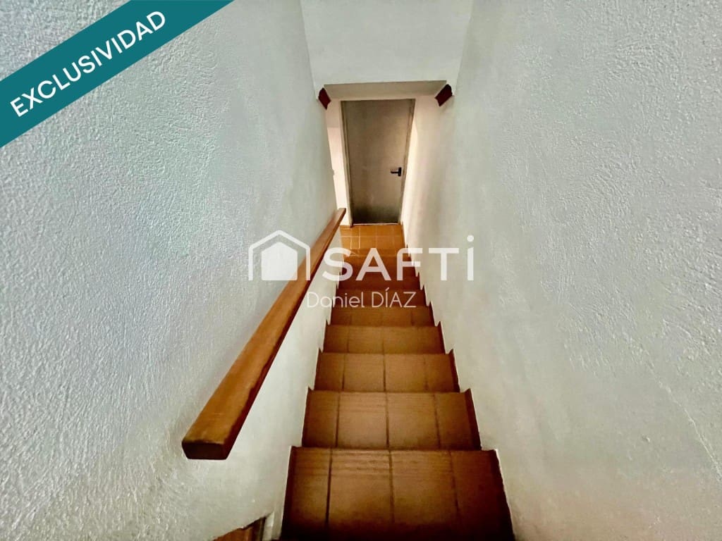 Chalet de 4 habitaciones en Llagostera en venta - 260.000 € (Ref: 9990397)
