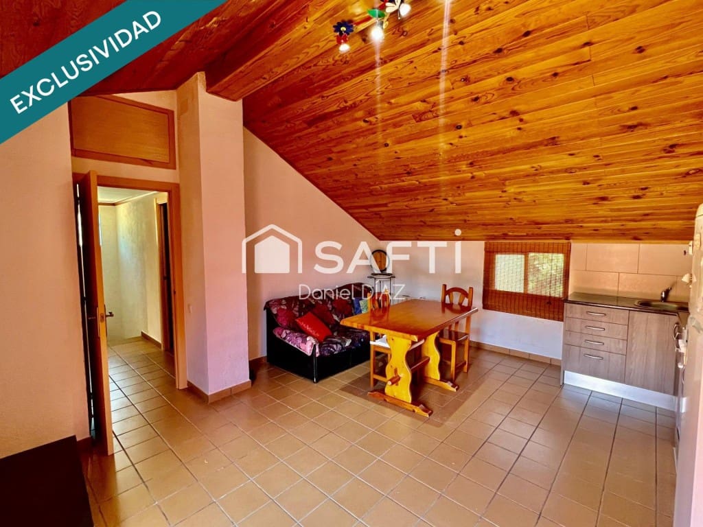 Chalet de 4 habitaciones en Llagostera en venta - 260.000 € (Ref: 9990397)