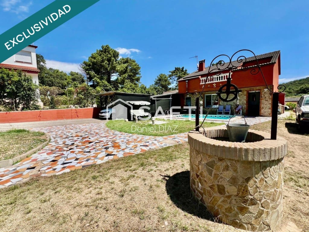Chalet de 4 habitaciones en Llagostera en venta - 260.000 € (Ref: 9990397)