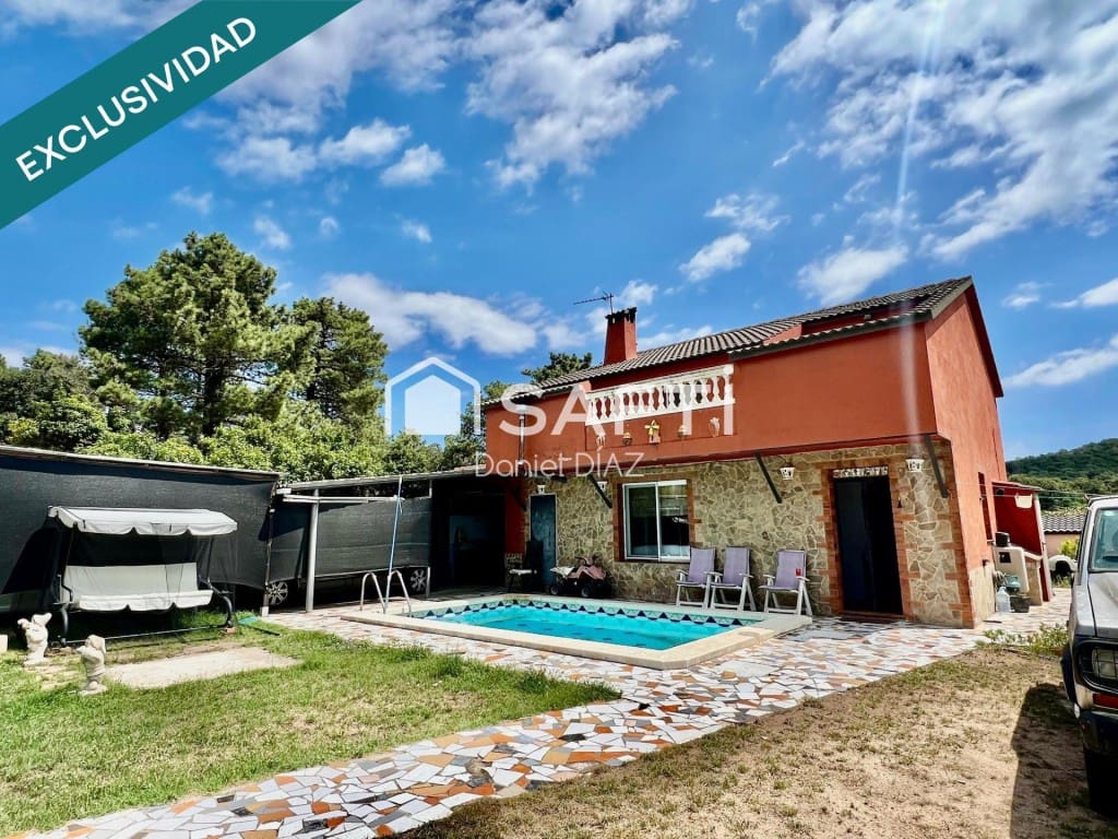 Chalet de 4 habitaciones en Llagostera en venta - 260.000 € (Ref: 9990397)
