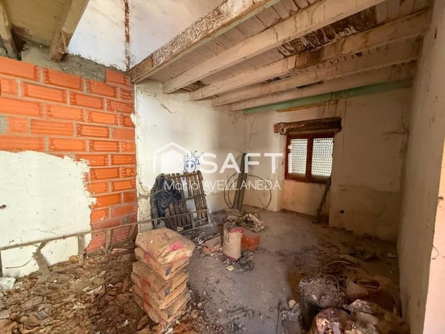 1 slaapkamer Rijtjeshuis te koop in Valencia de Don Juan - € 20.000 (Ref: 9990398)