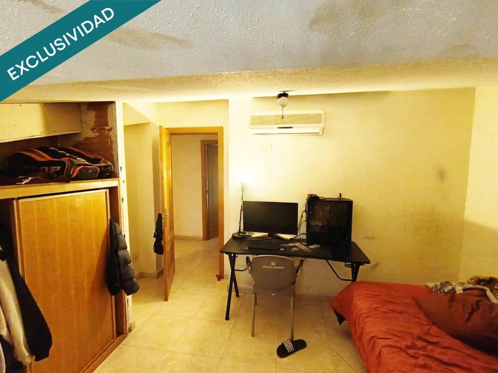3 makuuhuone Asunto myytävänä paikassa Cobeja mukana 
autotalli - 149 900 € (Ref: 9990399)