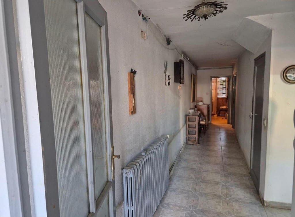 Escritório para venda em Valencia de Don Juan - 365 000 € (Ref: 9990401)